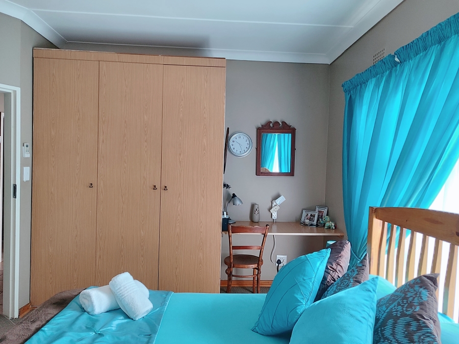 4 Bedroom Property for Sale in Wilkoppies North West